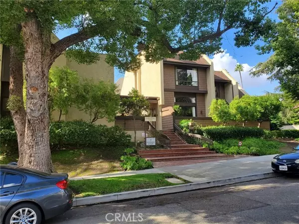 1349 North Columbus Avenue, Glendale, CA 91202