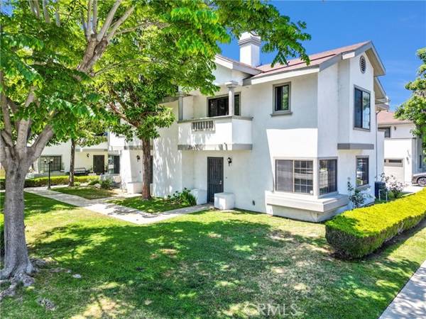 2535 California Avenue, Signal Hill, CA 90755