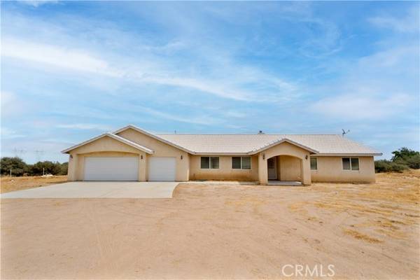 7694 Joshua Street, Phelan, CA 92371