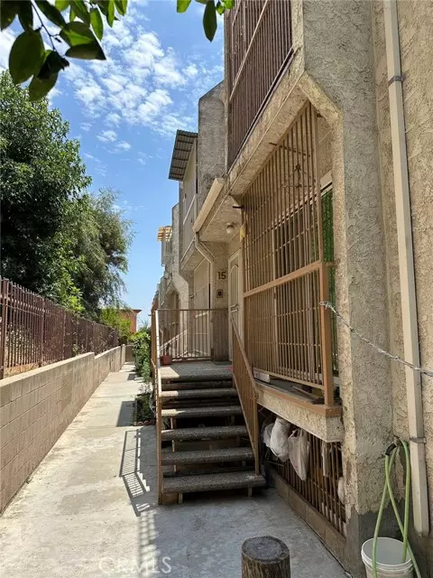 Los Angeles, CA 90012,909 New Depot Street