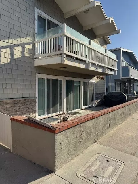 Newport Beach, CA 92663,5012 Seashore Drive