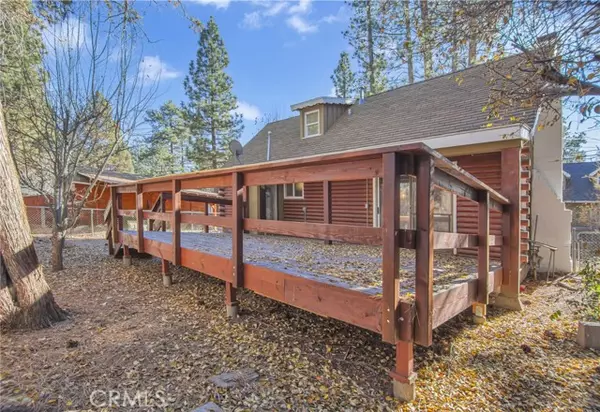 445 Barrett Way, Big Bear City, CA 92314