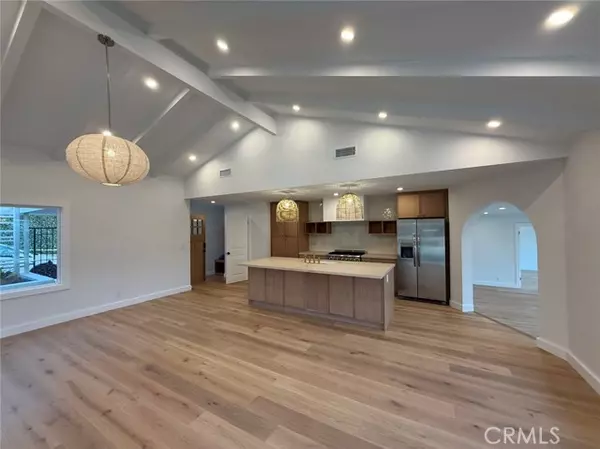 Corona Del Mar, CA 92625,207 Milford Drive