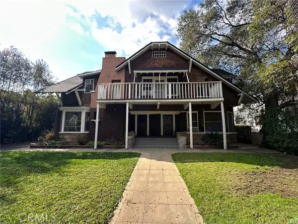 779 North Marengo Avenue, Pasadena, CA 91103
