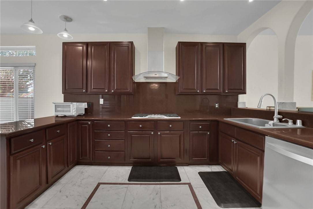 West Covina, CA 91791,1048 Highlight Drive
