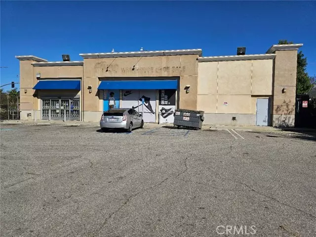 Pomona, CA 91766,1700 South Garey Avenue