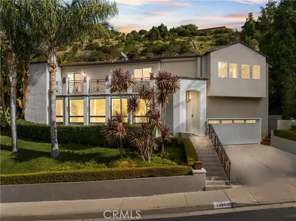 7923 Electra Drive, Los Angeles, CA 90046