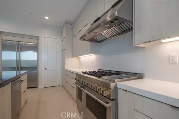 Lake Forest, CA 92630,121 mulberry