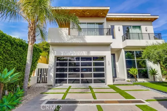 Los Angeles, CA 90038,737 North Cherokee Avenue