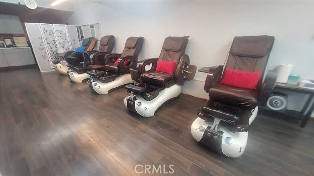 Sierra Madre, CA 91024,370 West Sierra Madre Boulevard