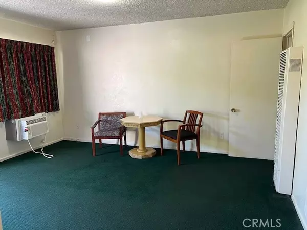 Los Angeles, CA 90042,4721 Lincoln Avenue