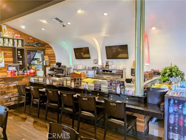 Woodland Hills, CA 91364