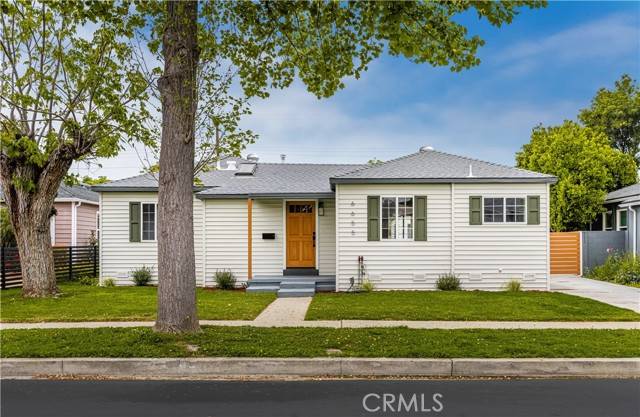 6655 Balcom Avenue, Reseda, CA 91335