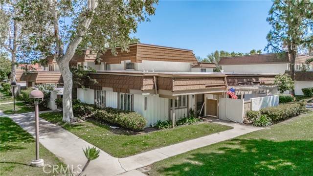 10100 Larwin Avenue, Chatsworth, CA 91311