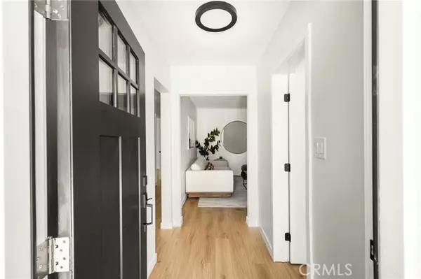 Van Nuys, CA 91406,17216 Lorne Street