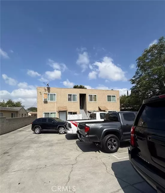 North Hollywood, CA 91605,6924 Gentry Avenue