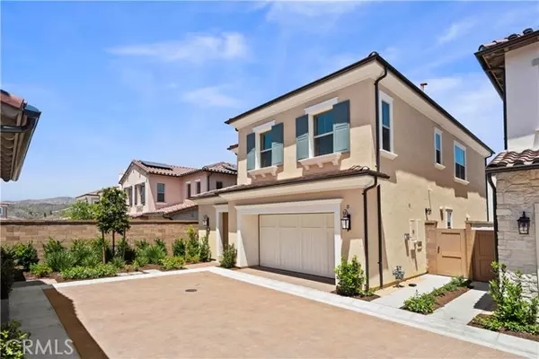 Irvine, CA 92618,107 Eversedge