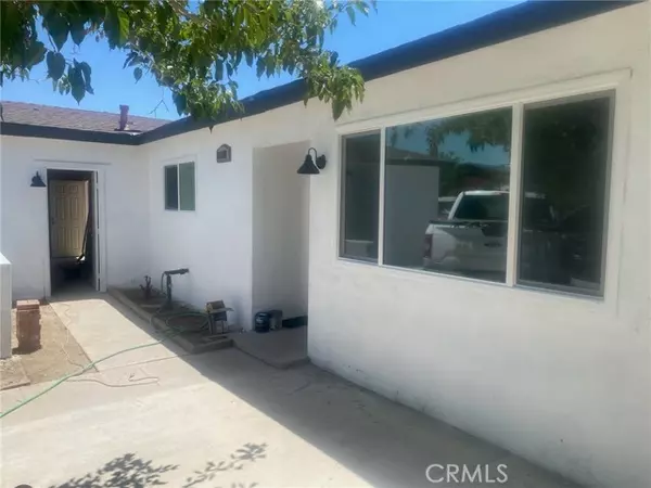 Victorville, CA 92395,16581 Desert Sands Road