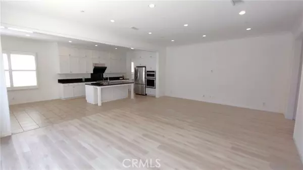 Irvine, CA 92620,73 Gardenhouse Way