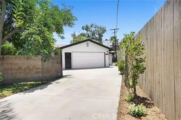 11940 Tiara Street, Valley Village, CA 91607