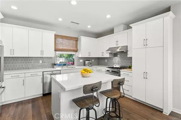 Irvine, CA 92618,139 Excursion