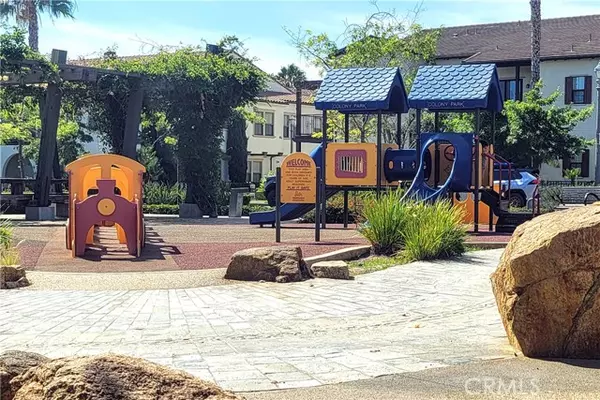 Anaheim, CA 92805,651 East Valencia Street