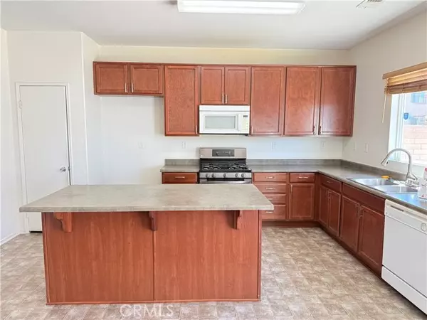 Palmdale, CA 93552,38063 Versailles Street