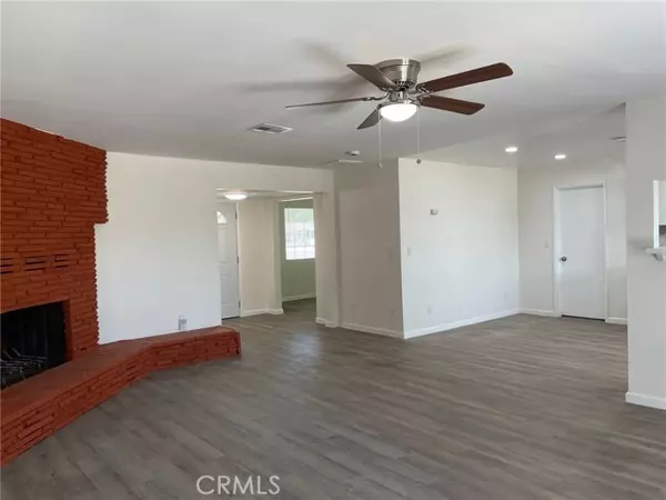 Bakersfield, CA 93304