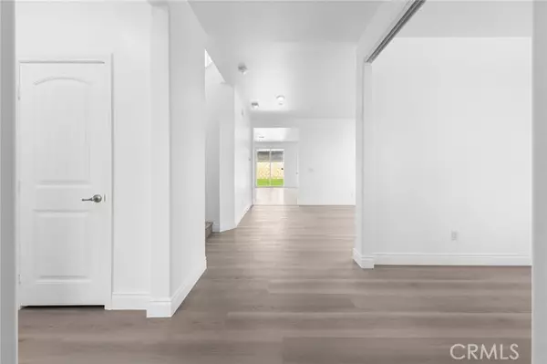 Jurupa Valley, CA 91752,11877 Crossbill Way