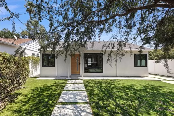 Sherman Oaks, CA 91411,5222 Cedros Avenue