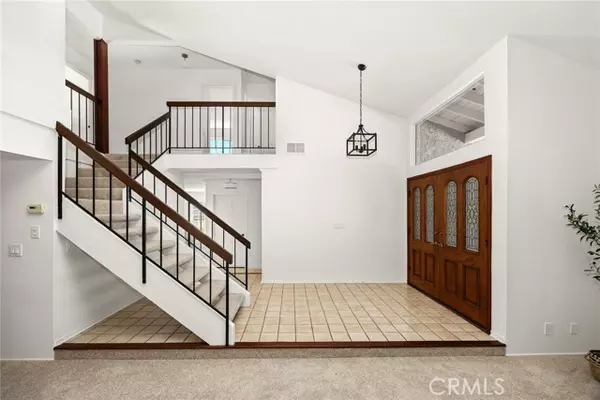 Montebello, CA 90640,1413 Cuesta Way
