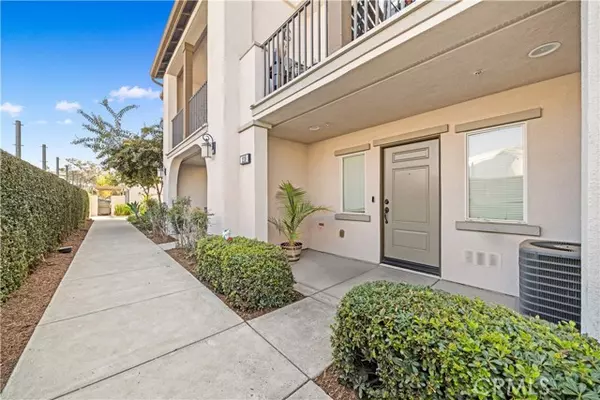 Montebello, CA 90640,1118 Calle Montana