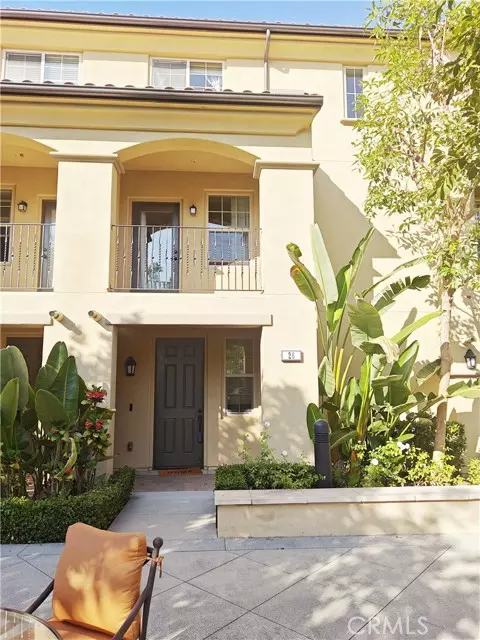 Irvine, CA 92618,26 Full Moon