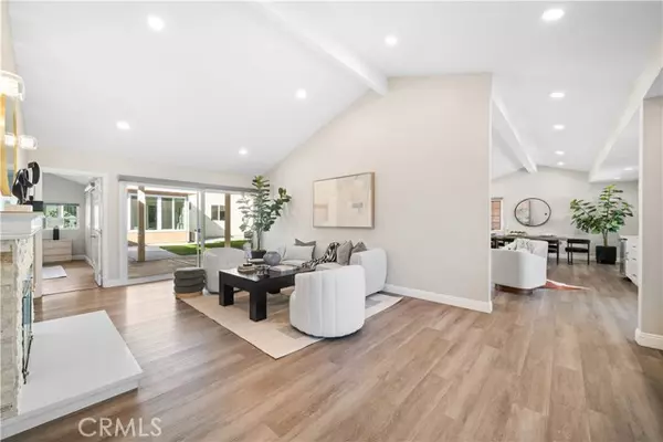 Yorba Linda, CA 92886,17841 Buena Vista Avenue