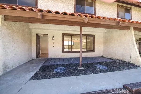 16780 Green Tree Blvd, Victorville, CA 92395