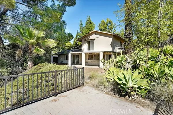 Chatsworth, CA 91311,22142 Itasca