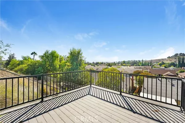 Chatsworth, CA 91311,22142 Itasca