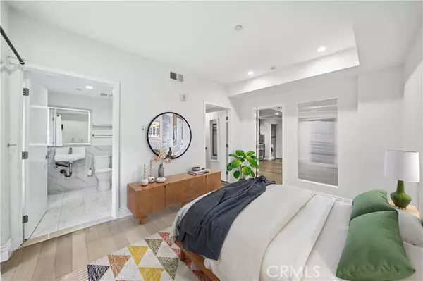 2939 Leeward Avenue, Los Angeles, CA 90005