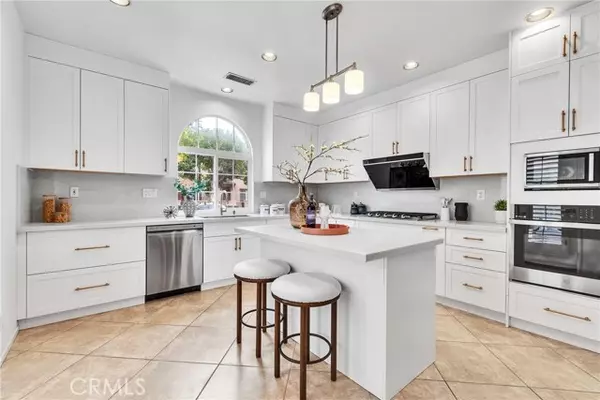 Irvine, CA 92602,57 Waterman