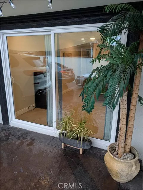 Long Beach, CA 90810,1934 West Lincoln