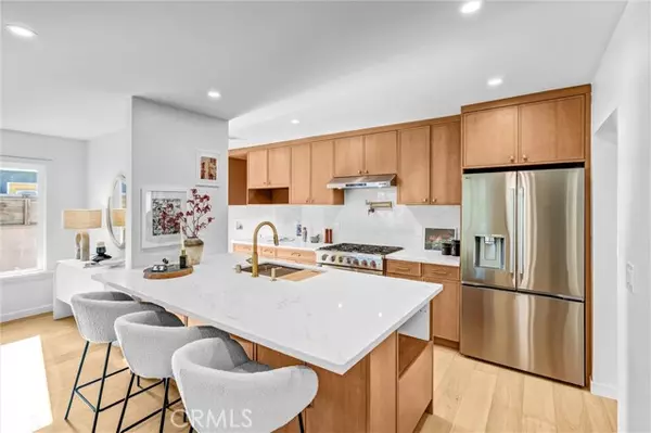 Los Angeles, CA 90008,3811 South Norton