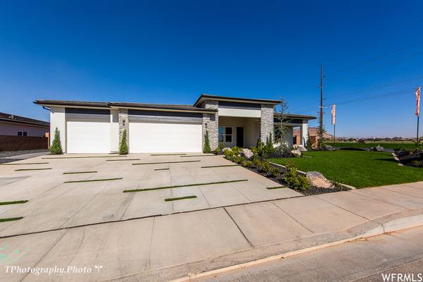 166 W ELINOR LN, Washington, UT 84780