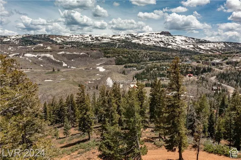 Brian Head, UT 84719,950 YANKEE LOOKOUT