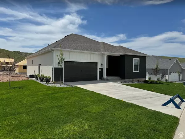 Santaquin, UT 84655,1226 CREST DALE LN