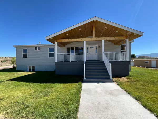 17650 N 4000 E, Moroni, UT 84646