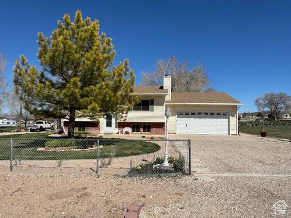 1563 E SUNSET, Enoch, UT 84721