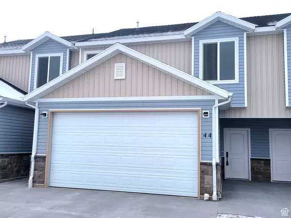 44 CEDAR LN, Malad City, ID 83252