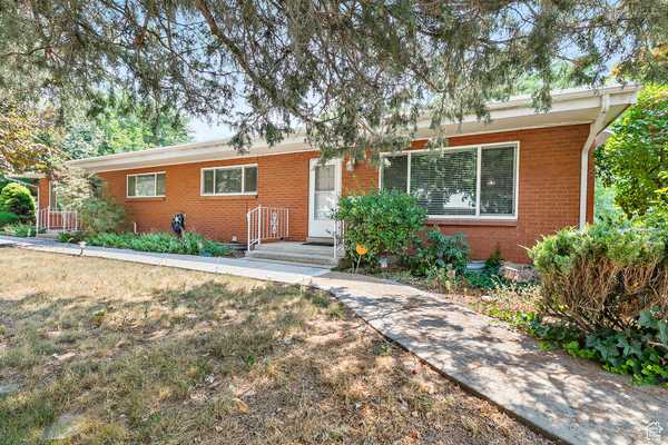 2270 E MURRAY HOLLADAY RD #15, Holladay, UT 84117