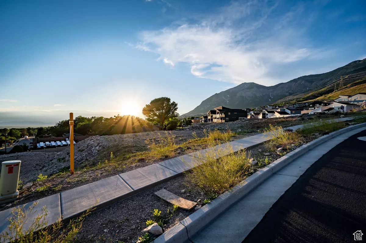 North Ogden, UT 84414,1484 E 3090 N #303