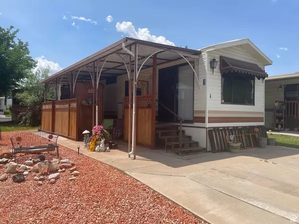 Washington, UT 84780,1150 W RED HILLS PKWY ##1